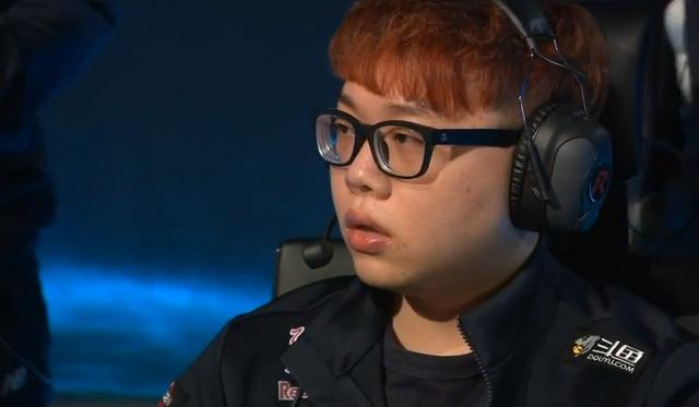 库里在SKT比赛中反败为胜，重返赛场引发热议！比赛高潮迭起