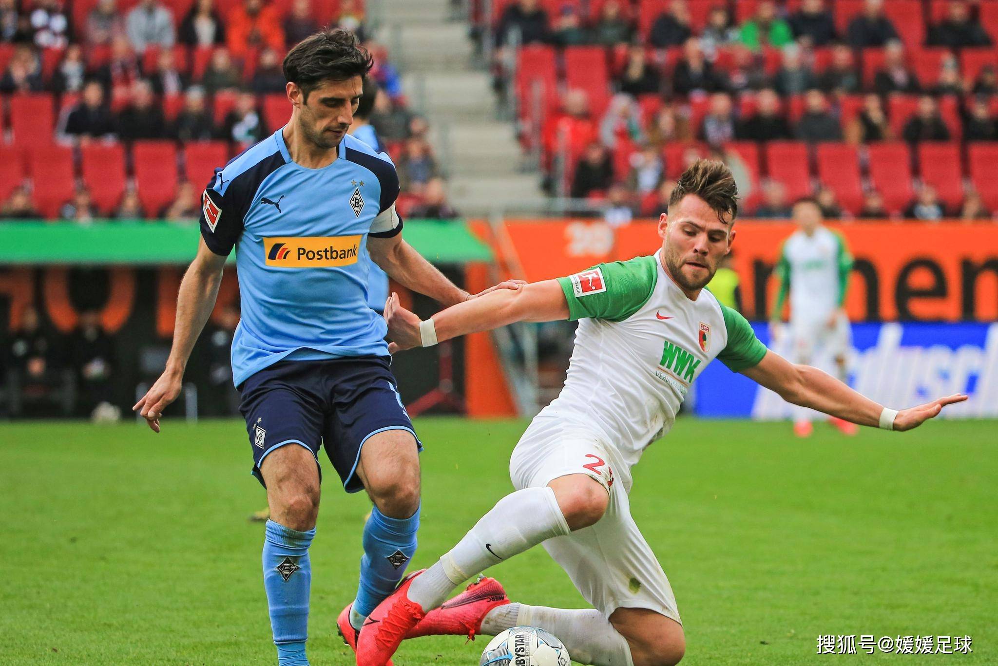 赛后突围战来临，门兴格拉德巴赫围绕中超单刀错失，赛场秩序良好，心理建设被强调