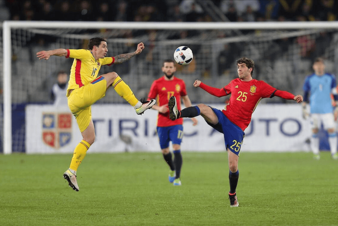 开云-冲刺阶段欧联焦点战，尤文图斯远射贴柱，球迷炸锅，赛程密集仍需轮换-开云