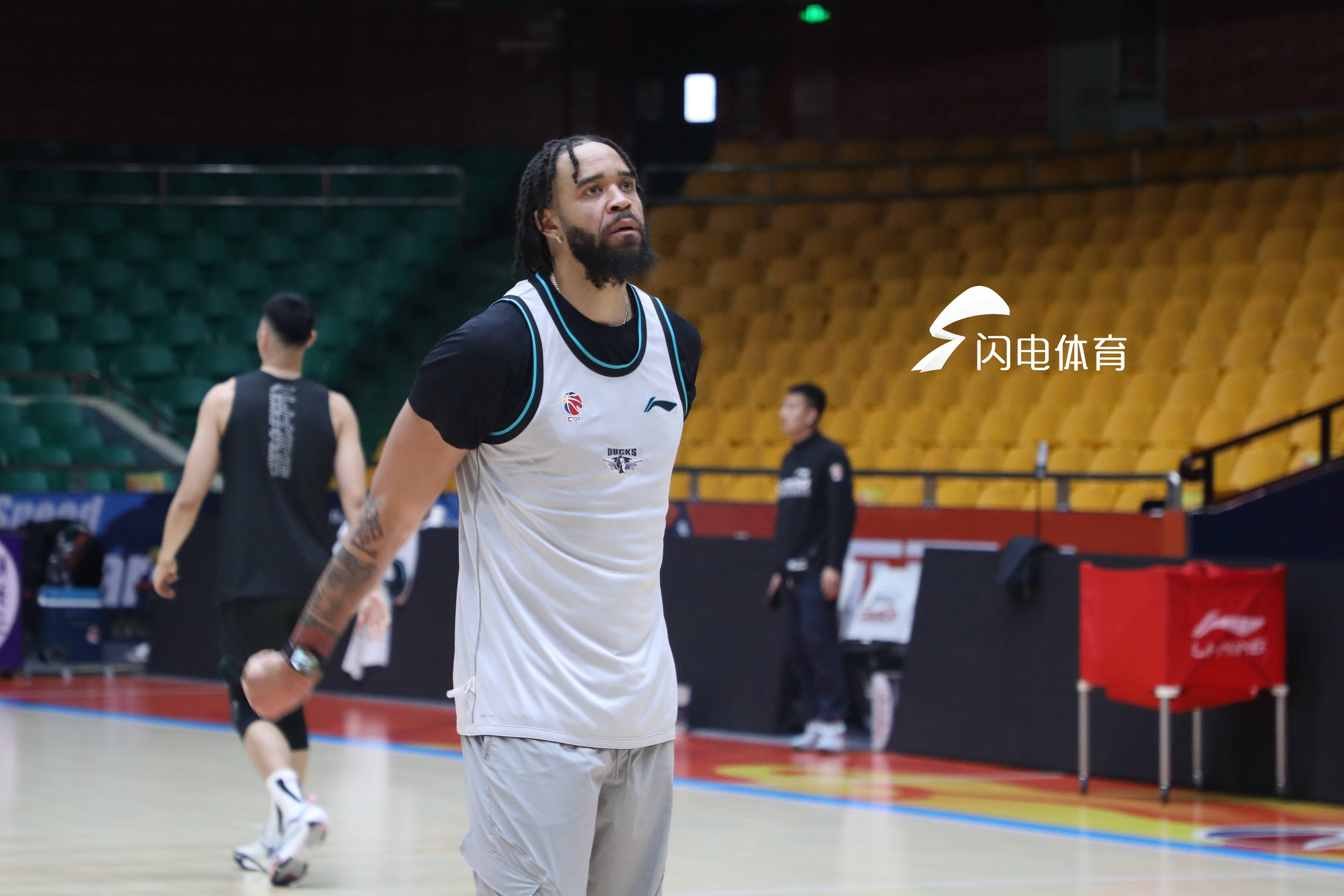 包含这也行？山东男篮围绕全明星赛回应争议风云突变圣安东尼奥马刺关键时刻伤情更新，上海久事冲刺阶段战术微调的词条